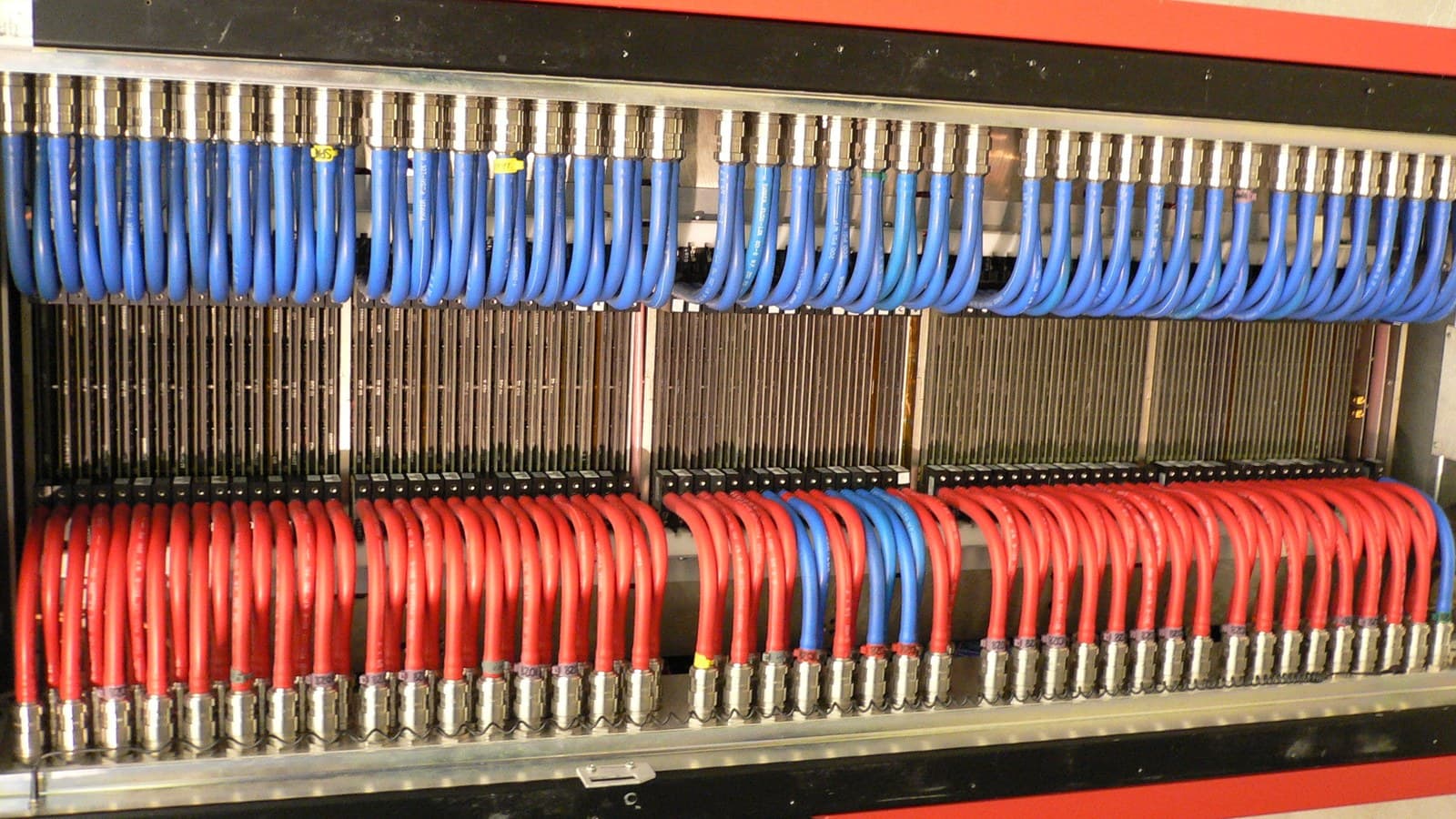 Qwen3.8-27B closes the benchmark gap. Local builds still need a test.